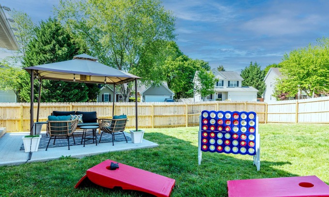 Charlotte House | ❤️ Carowinds 2Miles, Fully Fenced Yard, 2,000sq ft House, 5Min Highway ❤️