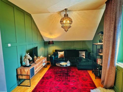 Odorheiu Secuiesc Apartment | Carpathian Loft with Private Parking
