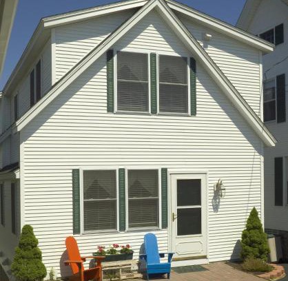 York Beach House | Carriage House at One Long Beach