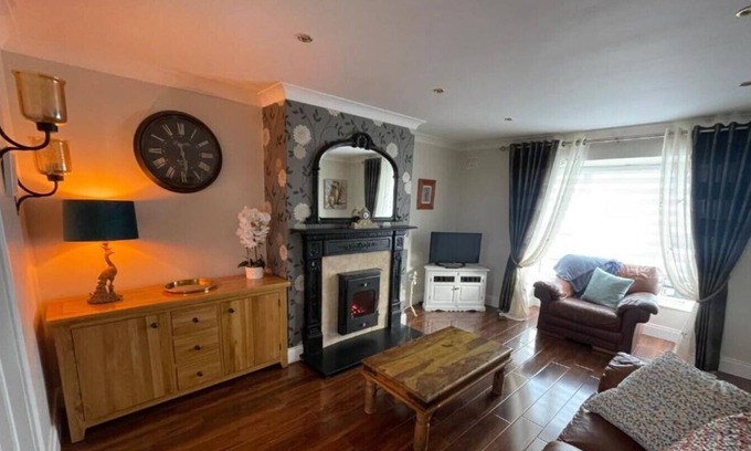 Carrick-on-Shannon House | Carrick on Shannon Town House 2 mins from centre
