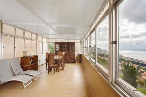 Monte House | Carros De Cesto Do Monte