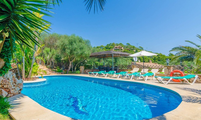 S Horta Villa | CAS CONCO - Traditional Majorcan house with private pool and luxuriant garden. Free WiFi
