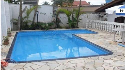 Jardim Virginia House | Casa 5 quartos ar cond piscina churrasqueira a 550 m da praia
