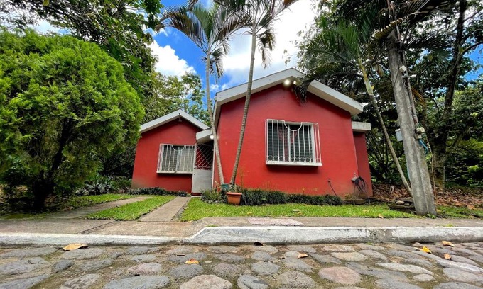 Santa Cruz Mulua House | Casa a 5 minutos de los parques del IRTRA