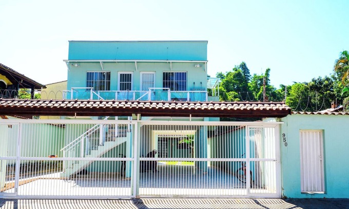 Ipiranga House | Casa a 950m da Praia Martim de Sá - Caraguatatuba