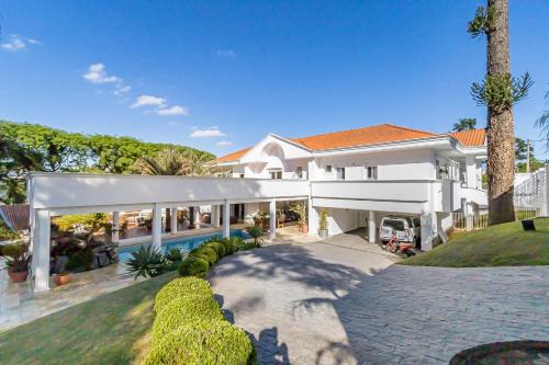 Seminario Villa | Casa alto padrão com piscina