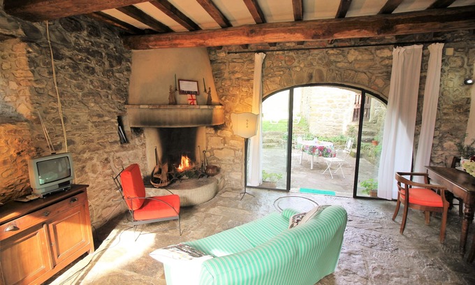 Rufina House | Casa Arco: Charming Cottage With Shared Pool And Valley Views near Florence
