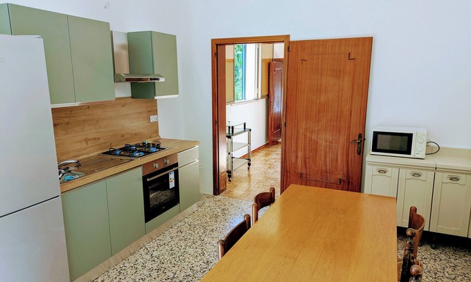 Scorrano Apartment | Casa Aurora - Restful garden and BBQ in the heart of Salento