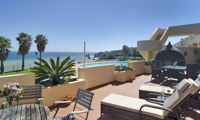 Ameijeira Apartment | Casa Aurora with sea view and beautiful terrace, Iberlagos Resort