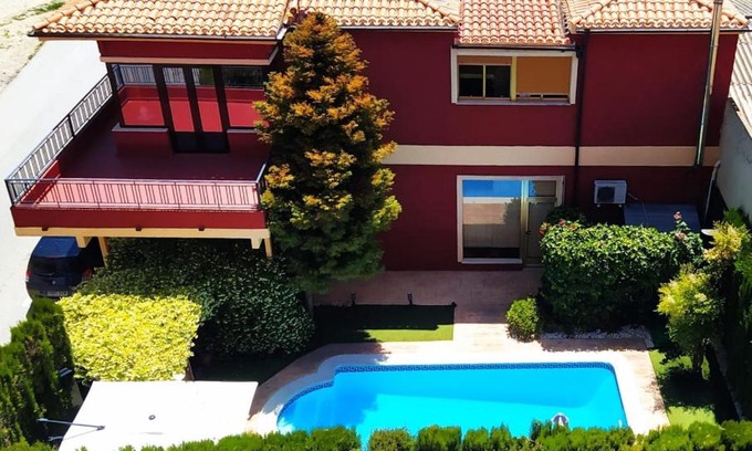 Biar House | Casa Axier-Chalet con Piscina privada y chimenea