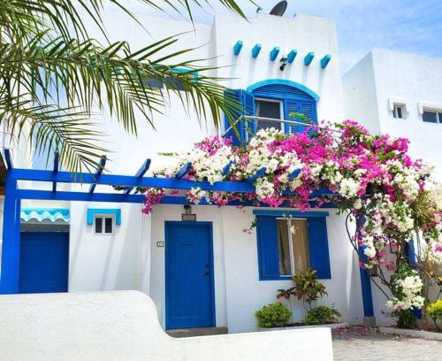 El Arenal House | Casa Azul - WiFi, Beach and Pool!