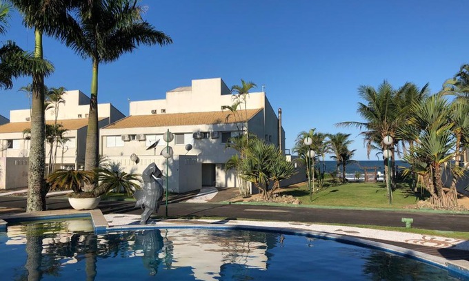 Itapoa House | Casa Beira Mar com 5 suites