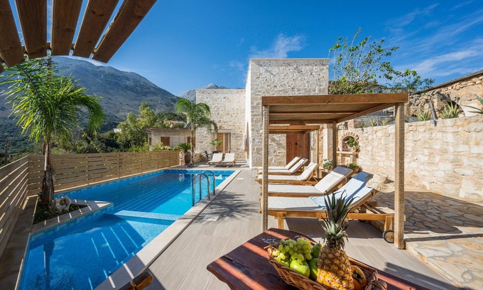 Kournas Villa | Casa Belvedere Villa with Private Pool and Heated Jacuzzi