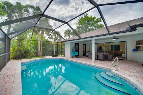 Sebastian Highlands House | Casa Blanco Escape with Fire Pit in Sebastian!
