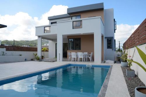 Mahebourg Villa | Casa Blue Print Mahebourg