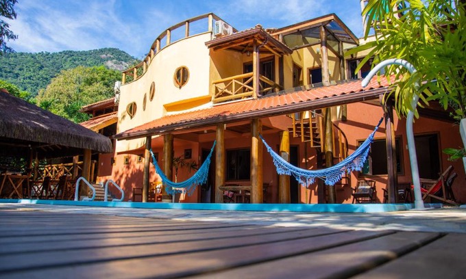 Vila do Abraao Bed & Breakfast | Casa Bonita Hospedagem e Café