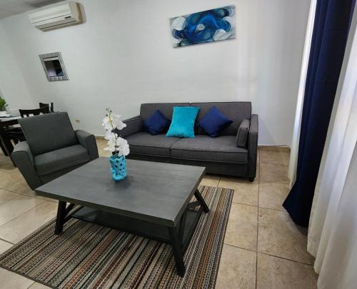 Hermosillo House | Casa céntrica, en privada con acceso controlado