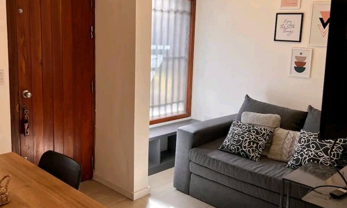 Cordoba House | Casa Calida Moderna, con Cochera, muy Bien Ubicada