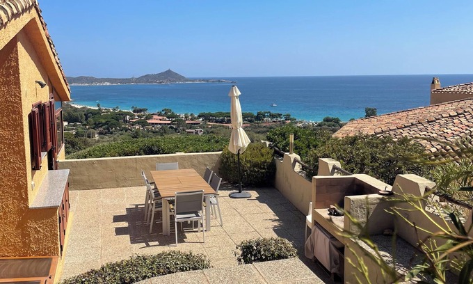 Villaggio Mandorli House | Casa Caterina. House with a beautiful view of the sea and mountains.