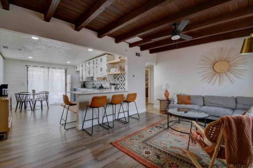 La Mesa House | Casa Charleston-3BR-2Bath-HOT TUB-Pet Friendly-No Pet Fees!