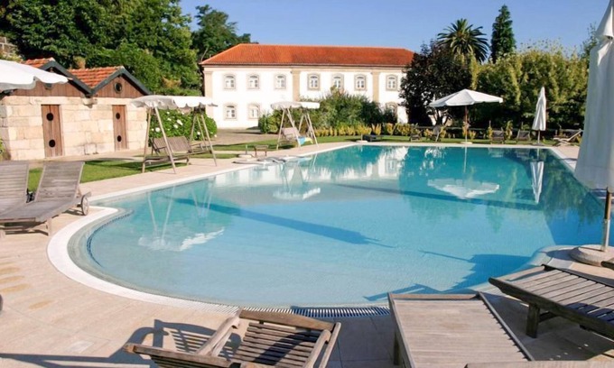 Sao Tiaguinho Villa | Casa Clarissa - Ten Bedroom Villa, Sleeps 20