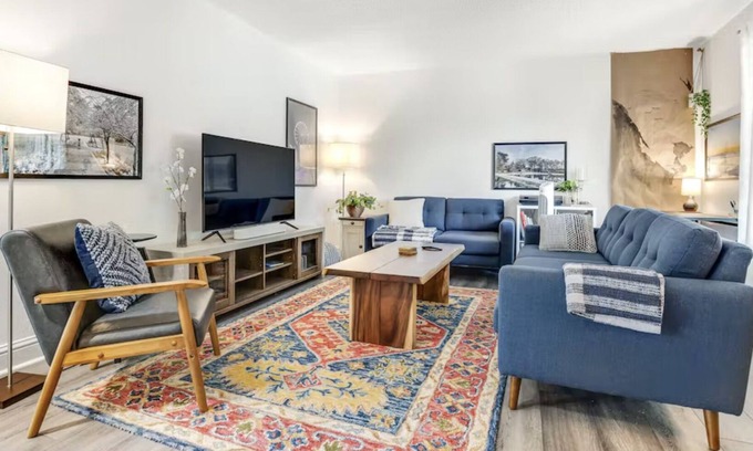 Santa Rosa House | Casa Colibrí | Backyard w/ Fire Pit | Pet Friendly