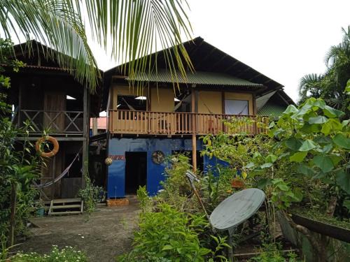 Arusi House | Casa Colibrí