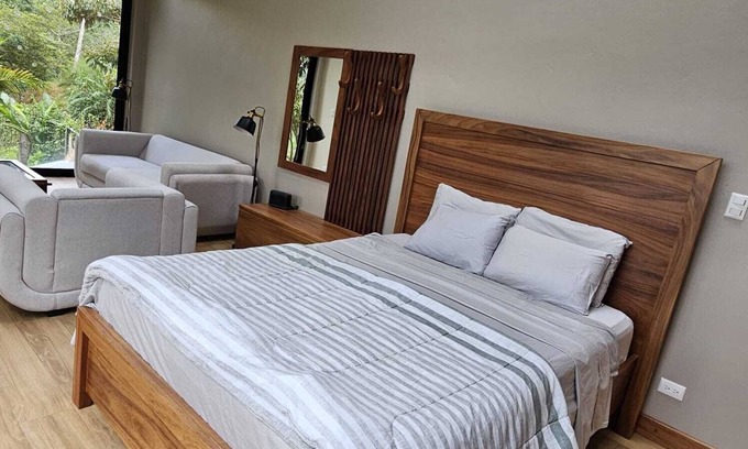 Pacuare Reserve Apartment | Casa con Jardín de Pitahaya, Igual Para Realizar Teletrabajo en la Naturaleza