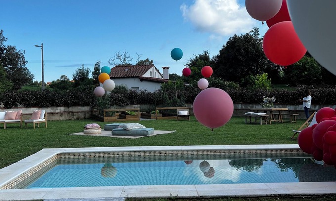 Lamadrid House | Casa con Jardín y Piscina Climatizada Cerca de Comillas a 10 min de la Playa