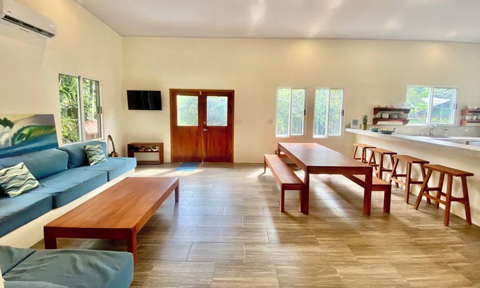 Pavones House | Casa Cucula - is totally awesome! Bring the whole family, walk to the surf.