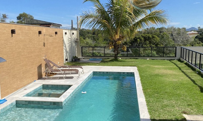 Nova Guarapari House | Casa de Praia com 3 Suítes Climatizadas e Piscina Incrível
