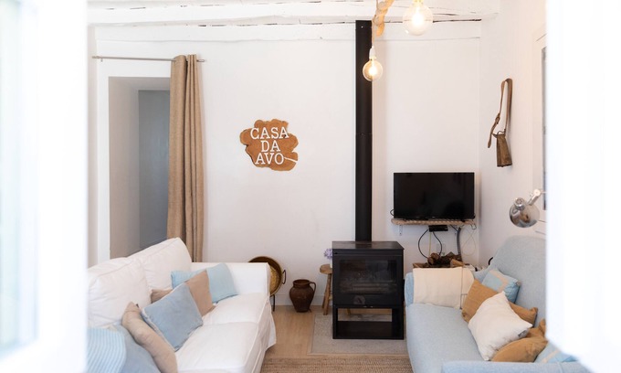 Alcacovas House | Casa da Avó Pam in Alentejo - Rural house, 5 bedrooms, 9 persons