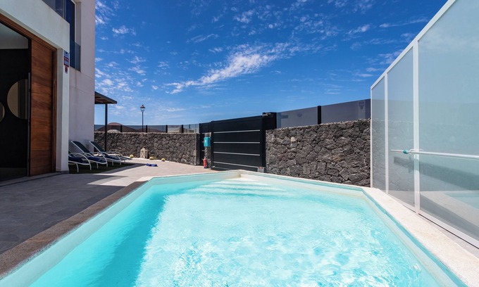 Tahiche House | casa daniela lanzarote heated pool and wifi