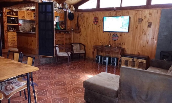 Villarrica House | Casa de campo a pasos del río tolten