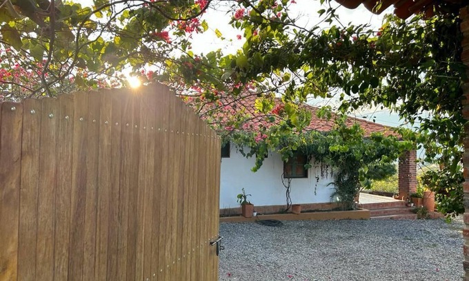 Barichara House | Casa de Campo en Barichara a 1km del Pueblo, Ideal Para Parejas, o Familias