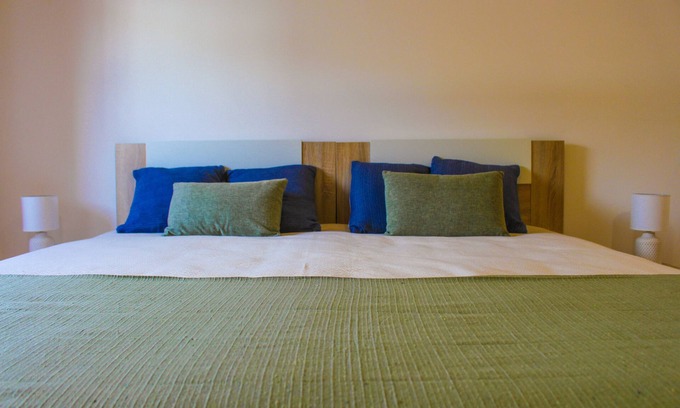 Gois Cottage | Casa de Campo Vale do Ceira, Quarto Familiar. Na Bela e Pacata Vila de Góis