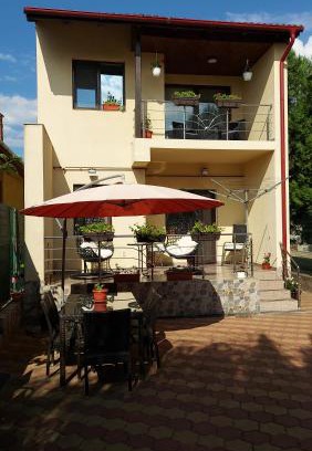 Calimanesti House | Casa de vacanță Iulian