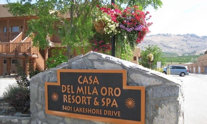 Okanagan-Similkameen Condo | Casa Del Mila Oro Beachfront 2 Bedroom Condo; Book for Spring/Summer 2025