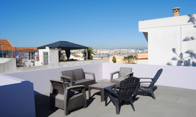 Parchal House | Casa do Rio, Algarve, charming renovated traditional house, ideal location
