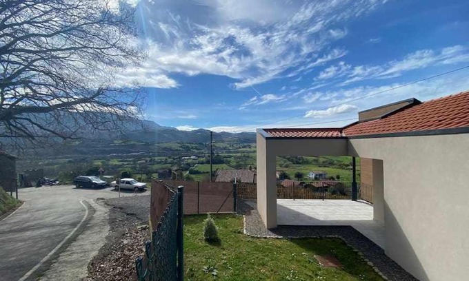 Sales House | Casa en Aldea 20
