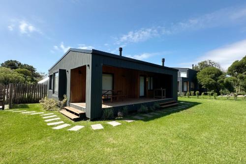 Colonia Chapadmalal House | Casa en chapa a estrenar a dos cuadras de Cruz del Sur - Landhouses Casa Paraiso - HOLA SUR