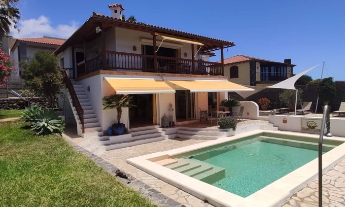 San Sebastian de la Gomera House | "Casa Verano" Holiday villa with private pool, Adults only