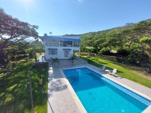 La Union Villa | Casa Finca en La Unión Valle con piscina - Pompano
