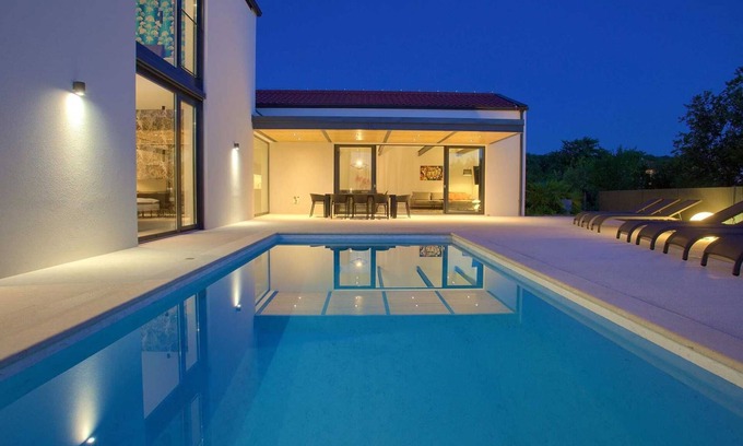 Klimno Villa | Casa Forma with heated pool and luxury of 5 stars