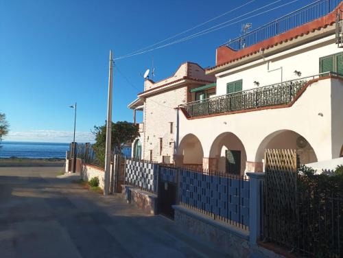 Isola delle Femmine House | Casa Fronte Mare