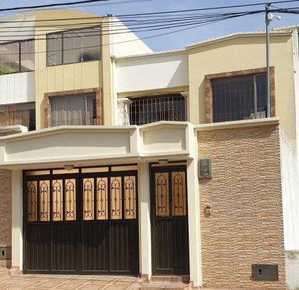 Ipiales House | Casa Grande con parqueadero