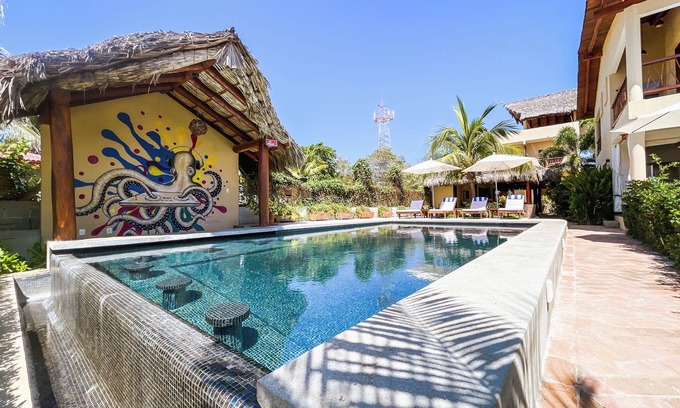 Troncones House | Casa Hermoso Cariño: Magnolia Bungalow