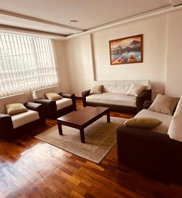 Parroquia Huachi Chico Villa | Casa Independiente - Lujo y Comodidad