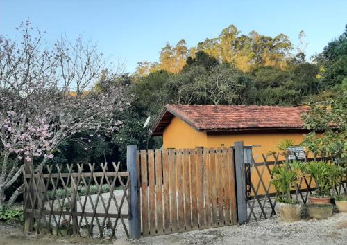 Santo Antonio do Pinhal House | Casa Kiiro, um ambiente tranquilo e de sossego.