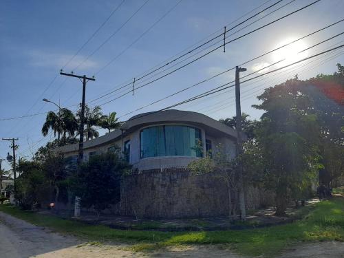 Jardim Virginia House | Casa linda na Enseada Guarujá